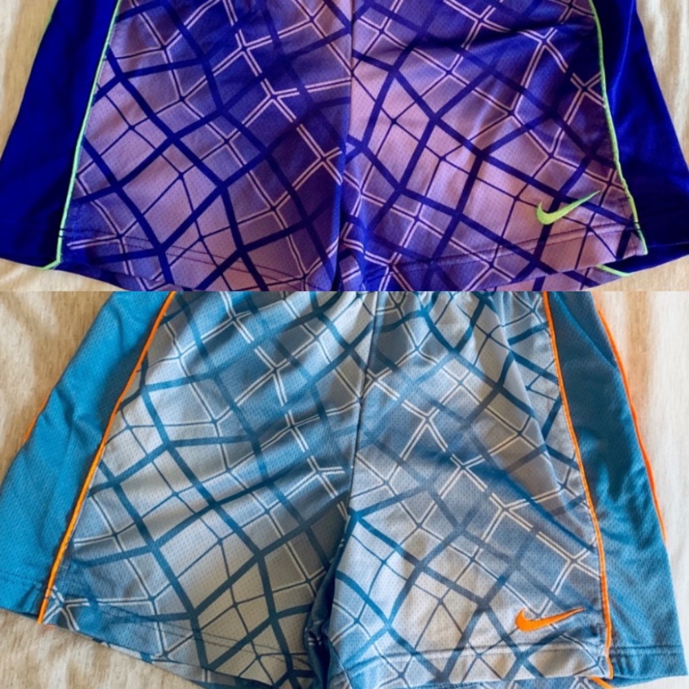 2 NIKE SHORTS